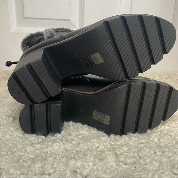 NATURALIZER NWOB Black Valene Heeled Waterproof Leather Boots 6.5 - Picture 8 of 8